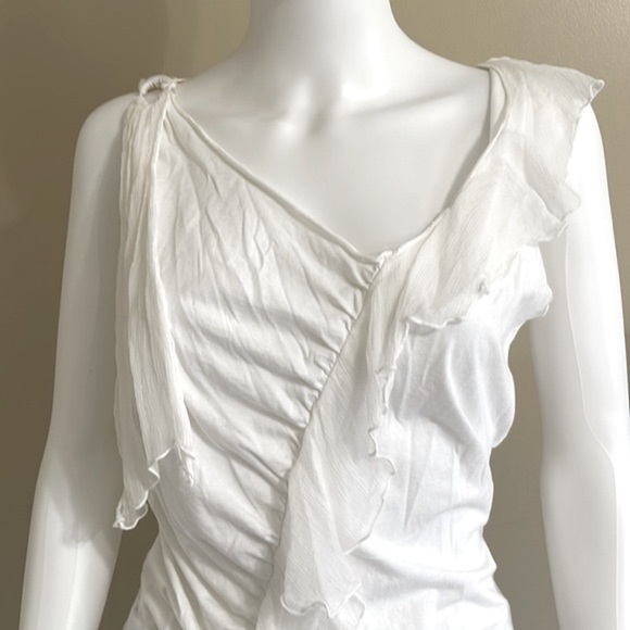 Language Los Angeles White Sleeveless V Neck Top. P/3/A1315 - Picture 2 of 6